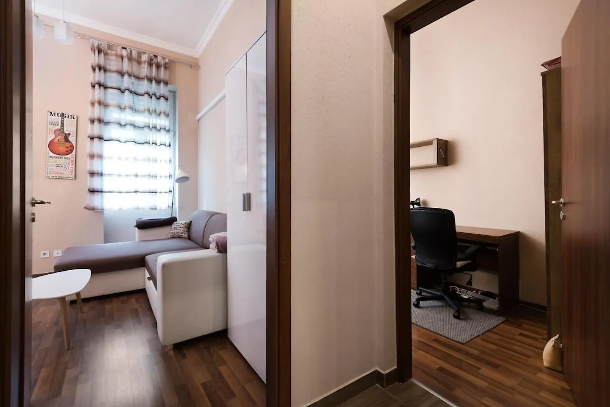 Cozy Apartment At Puskas Stadium Budapest Hungary