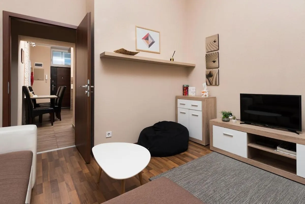 Cozy Apartment At Puskas Stadium Budapest 0*,